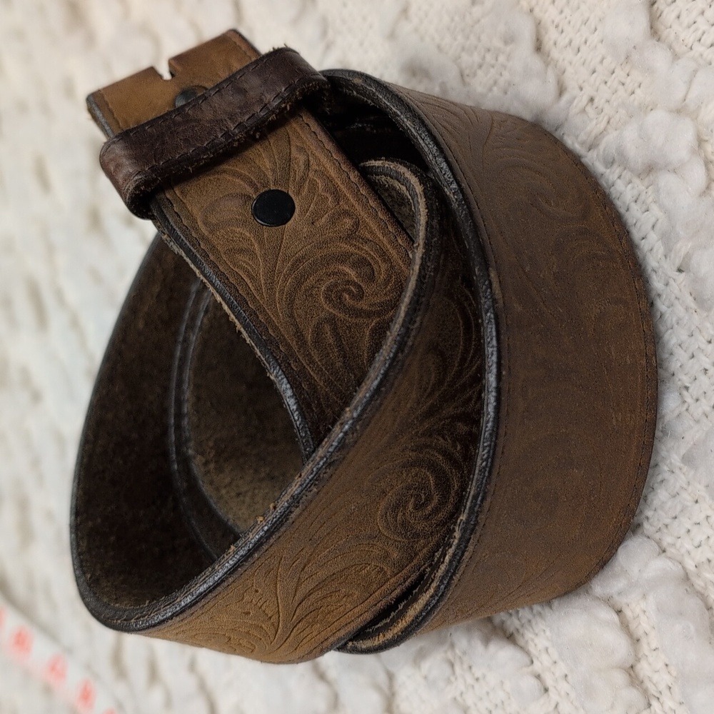Silver Creek Men's Western Brown Embossed Leather Belt 40"